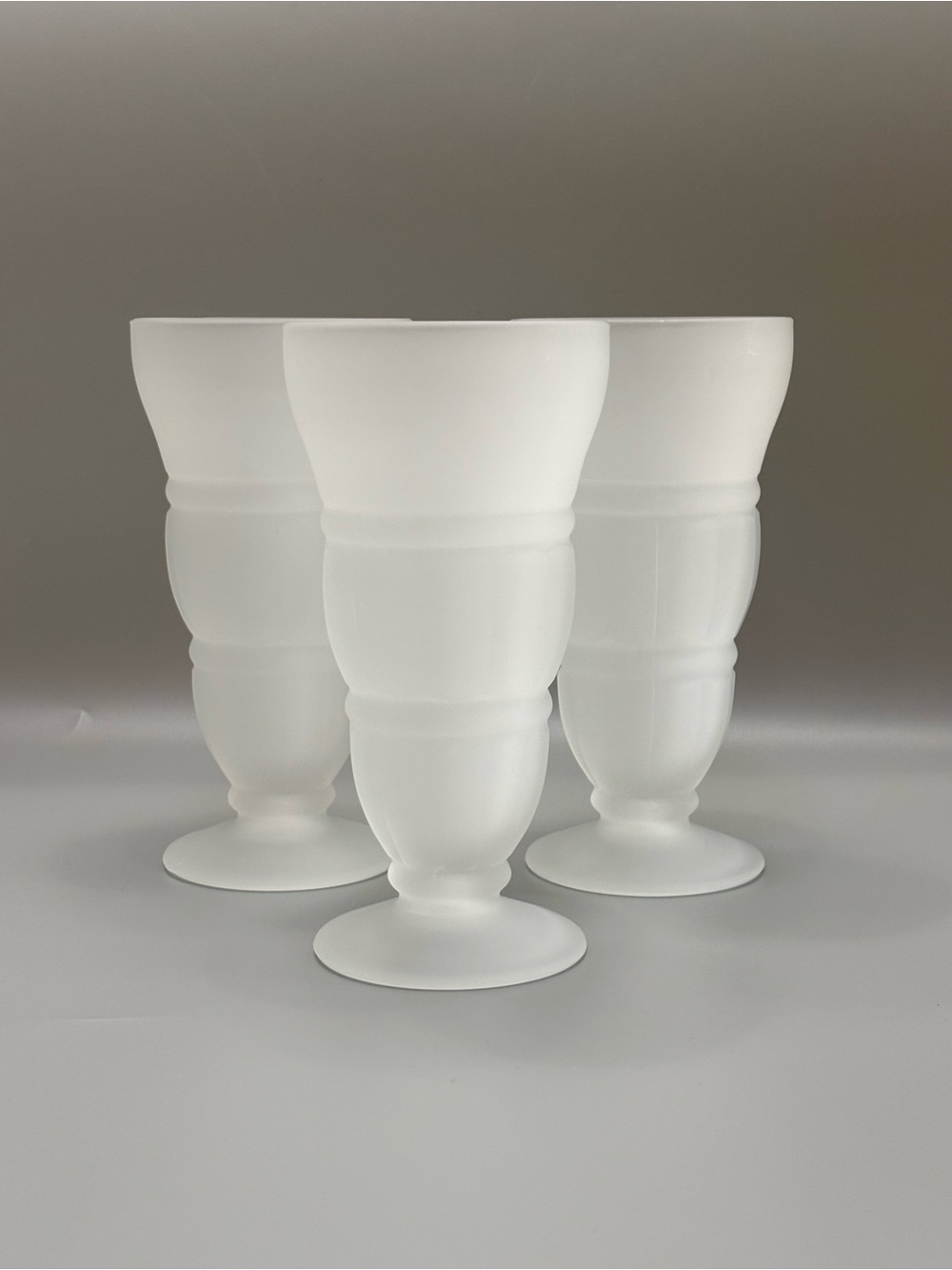 Indiana Glass Satin Pattern 306 Footed 13 ounce Soda Milk Shake Tumblers